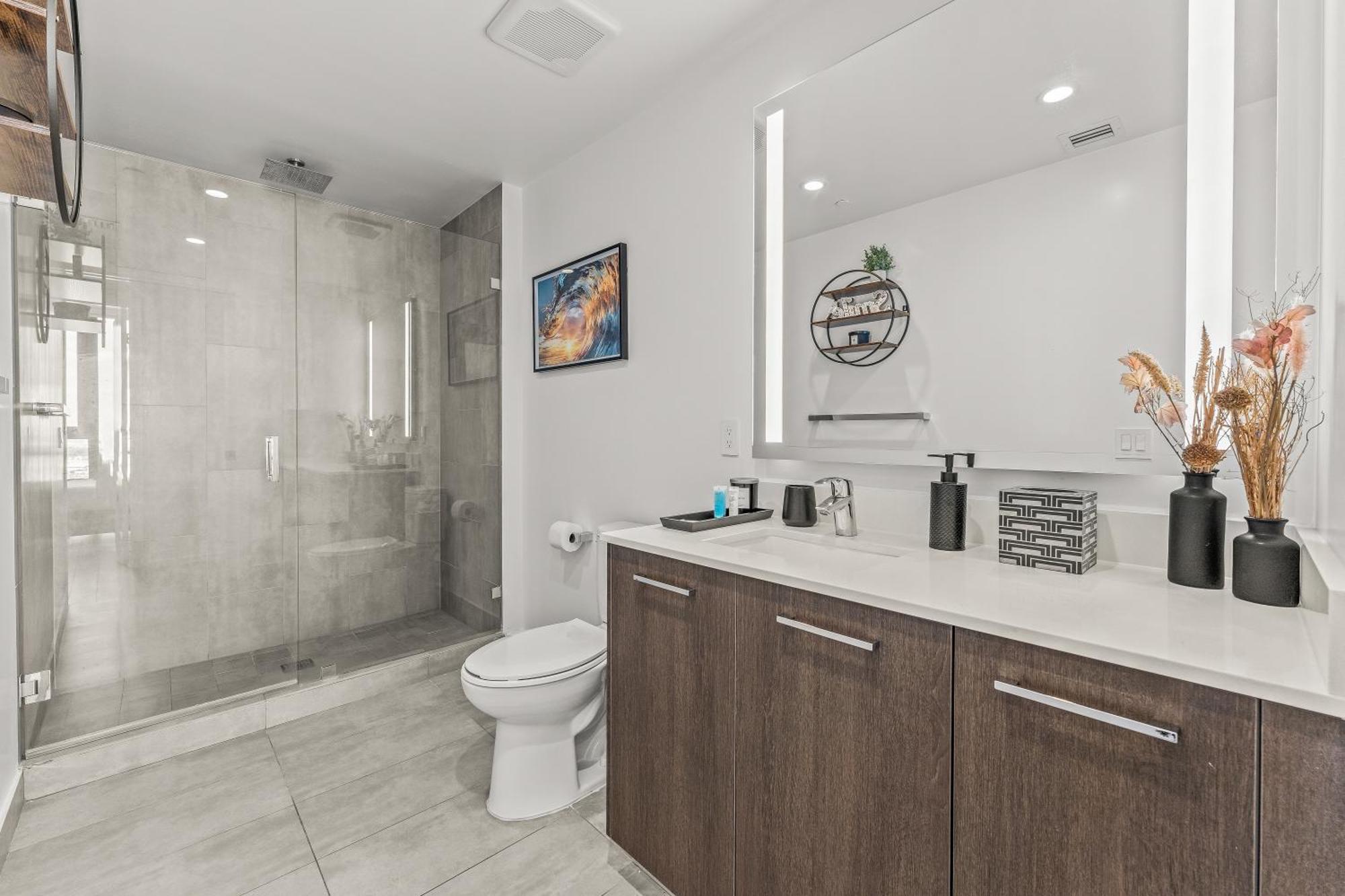 Tr Miami 2 Bedroom, 1 Bedroom, And Studio Condos With Balconies מראה חיצוני תמונה
