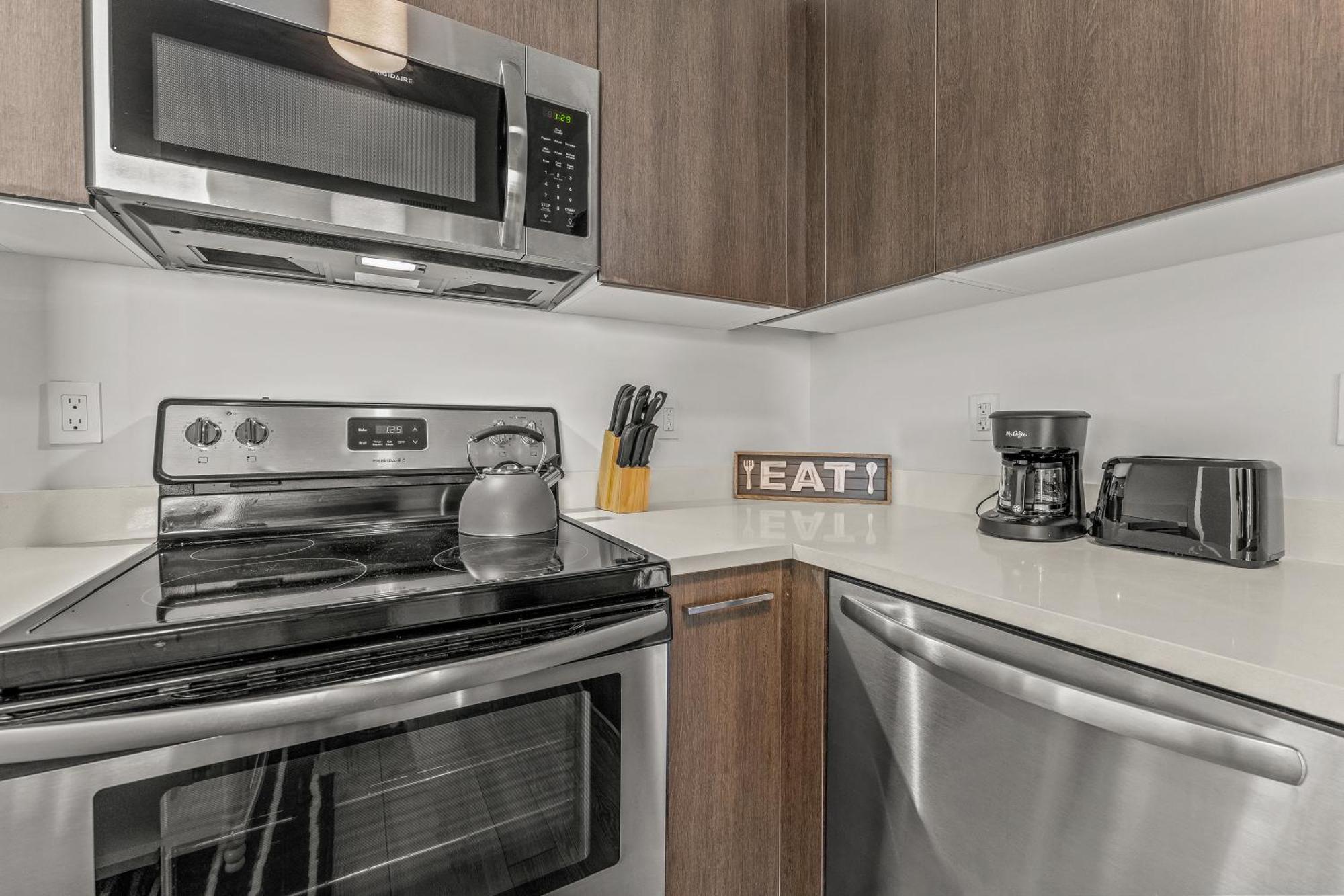 Tr Miami 2 Bedroom, 1 Bedroom, And Studio Condos With Balconies מראה חיצוני תמונה