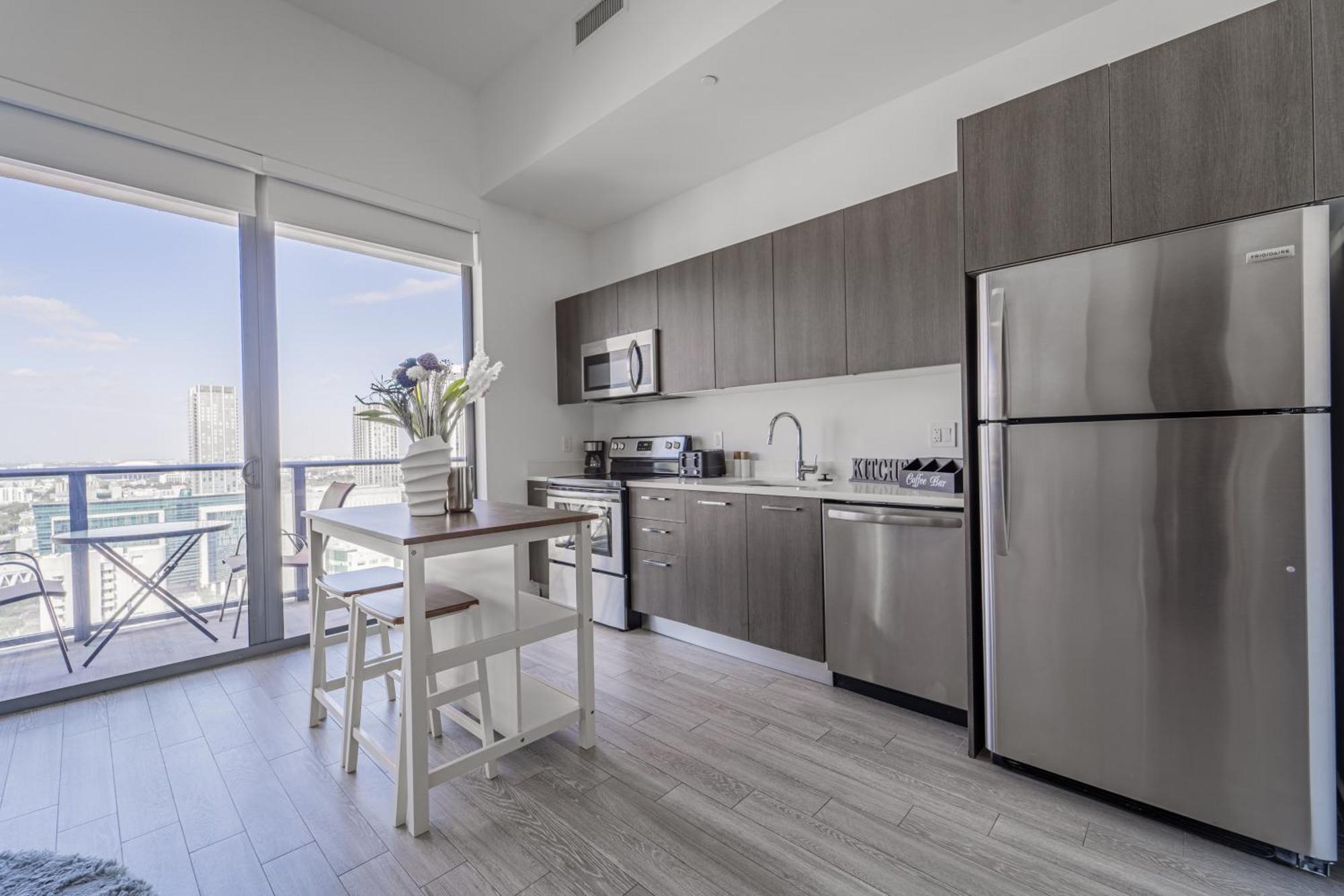 Tr Miami 2 Bedroom, 1 Bedroom, And Studio Condos With Balconies מראה חיצוני תמונה