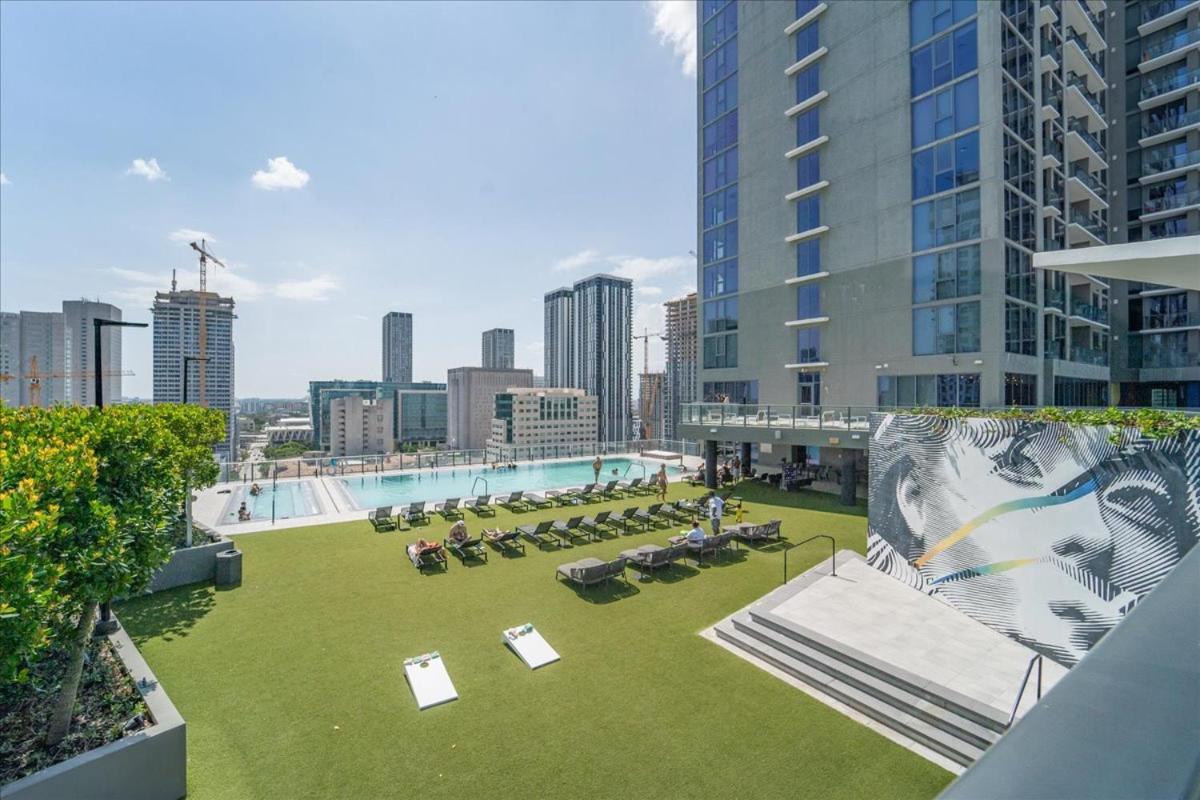Tr Miami 2 Bedroom, 1 Bedroom, And Studio Condos With Balconies מראה חיצוני תמונה